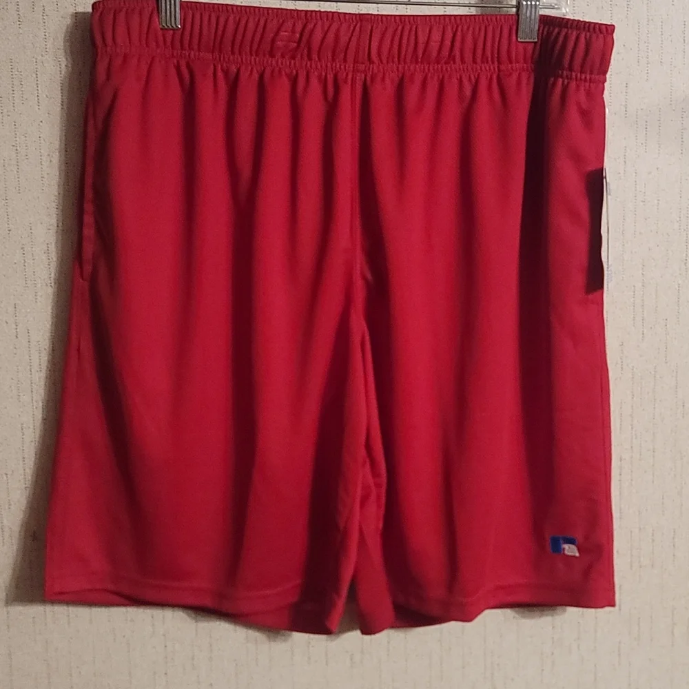 RUSSELL ATHLETIC REGULAR FIT TRAINING  SHORTS: RED: NWT: SZ XL